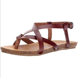 Blowfish Malibu Granola Women’s Brown leather sandals. Size 9.